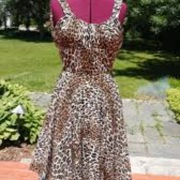 BNWT Trashy Diva Norma Jean dress, Leopard print, size 4 - Picture 2 of 2